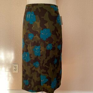 Clio women’s skirts